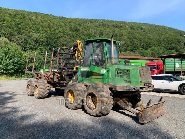 Vyvážečka JOHN DEERE 1110 